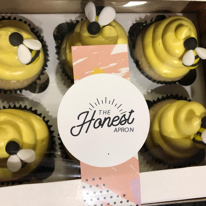 photo of The Honest Apron Vanilla Cupcakes shared by @janco88 on  17 Oct 2020 - review