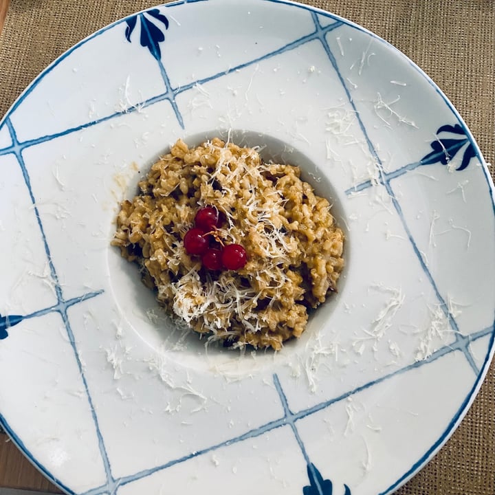 photo of Green Bistrot Risotto de setas con parmesano vegano shared by @mikelpro on  24 Jun 2021 - review