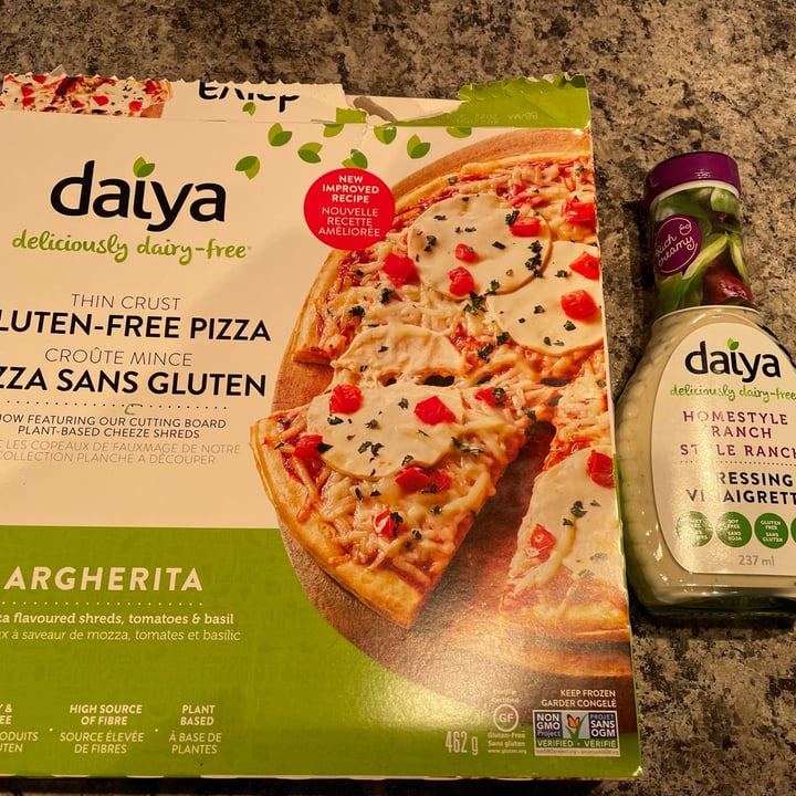 photo of Daiya Daiya gluten free pizza shared by @tara85 on  02 Jan 2022 - review