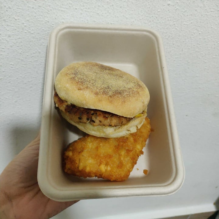 photo of Privé Tiong Bahru Prive Sausage Muffin shared by @hownowbrownkow on  04 May 2020 - review