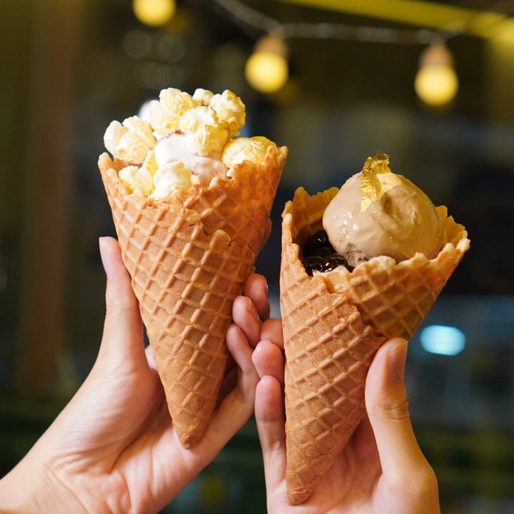 review photo of Well Loft VIETNAMESE COFFEE BOBA CONE shared by @jxvegjournal on 09 Dec 2020 - review