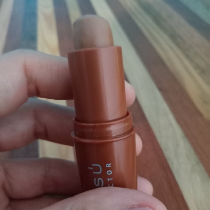 photo of Bissú Corrector/Contorno shared by @ilselogo on  31 Jul 2020 - review