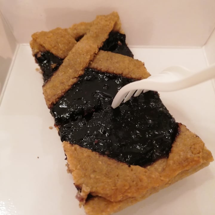 photo of Genuino crostata vegana shared by @micheladallavalle on  07 Aug 2022 - review