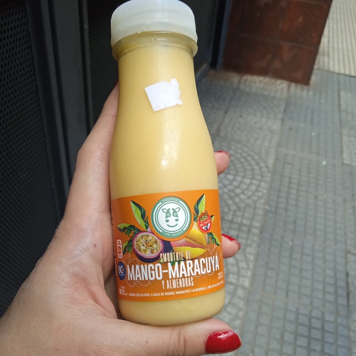 photo of Felices Las Vacas Smoothie Mango, Maracuya y Almendras shared by @tfmaselli on  28 Sep 2022 - review