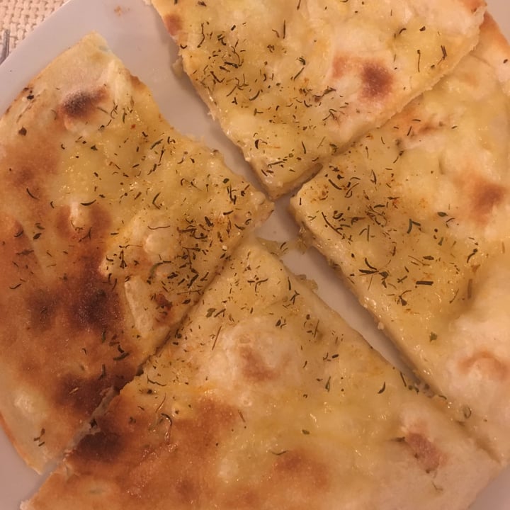 photo of 4 Directions family restaurant Bread with vegan mozzarella shared by @gillhibbitt on  22 Feb 2022 - review