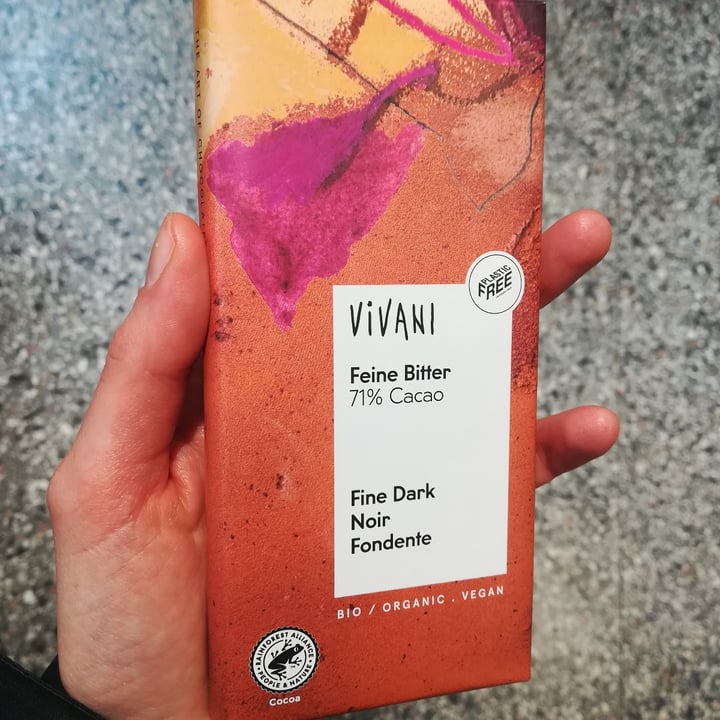 photo of Vivani Vivani Feine Bitter 71% Cacao shared by @teresaorsi on  08 Apr 2022 - review