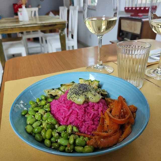 菜肴“buddha bowl”的照片