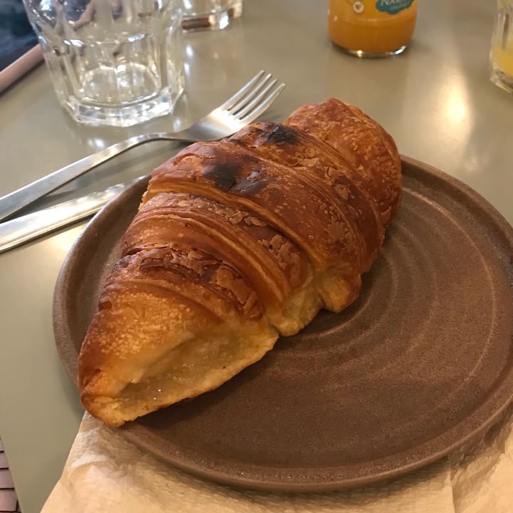 photo of Bioma plant based café Croissant shared by @elianasoria on  17 Sep 2021 - review