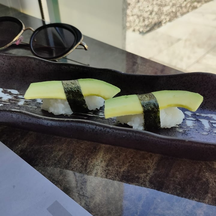 photo of Miyo Sushi Fusion Restaurant Nigiri avocado shared by @dratini on  16 Dec 2022 - review