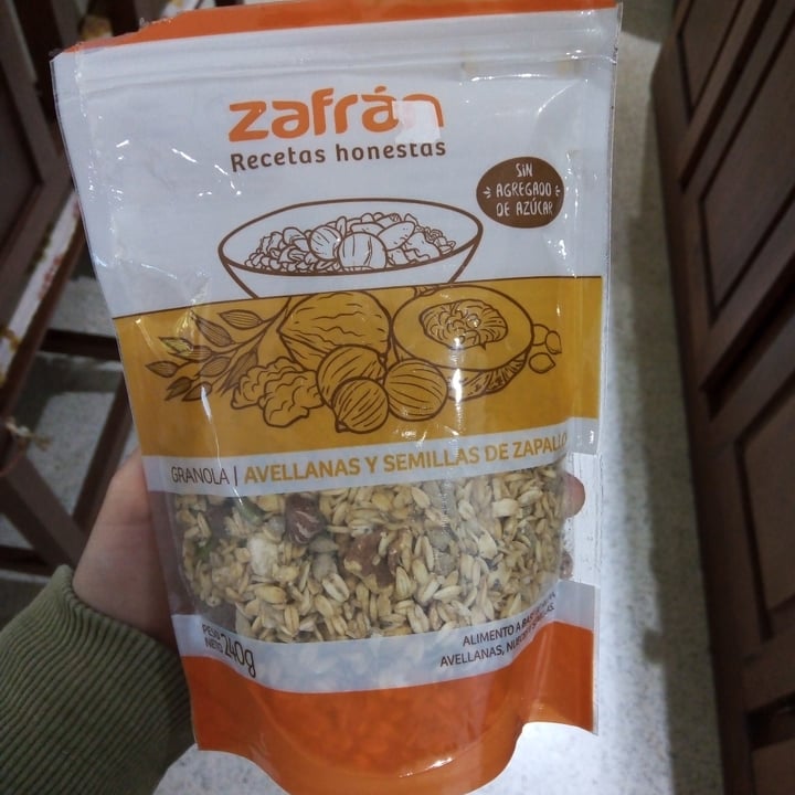 review photo of Zafran Granola shared by @camixpole on 01 May 2020 - review