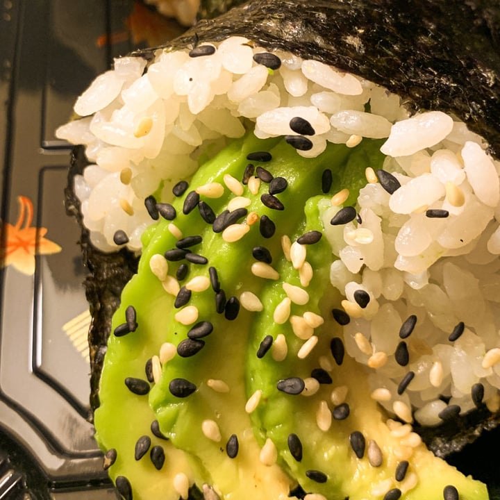 photo of Hakkei Temaki Avocado shared by @julz-it on  20 Jul 2022 - review