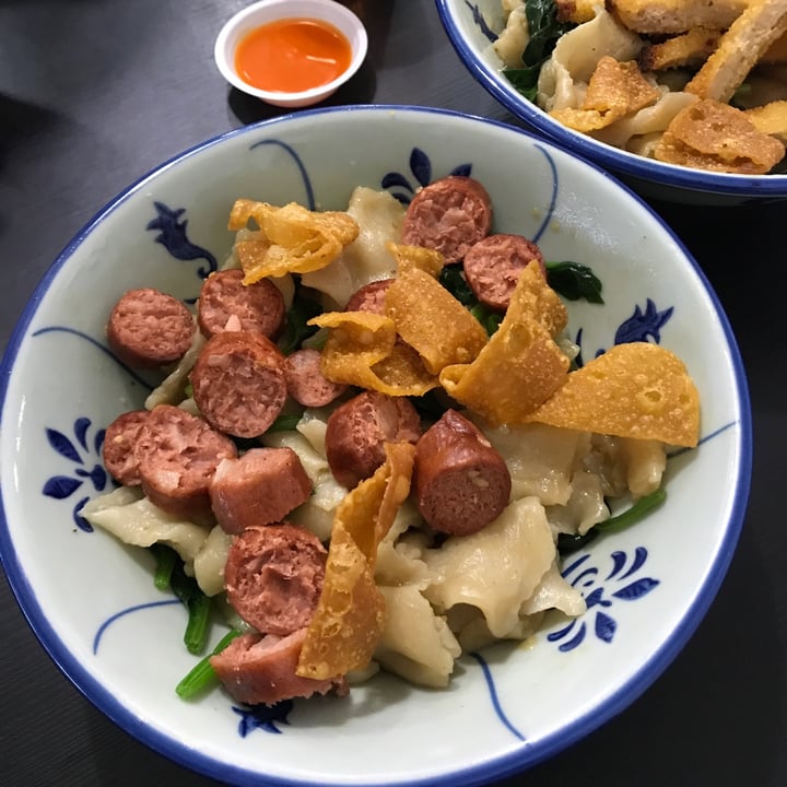 photo of 729 Vegan Sausage Kolo Meehoon Kueh shared by @mehmehrene on  04 Dec 2021 - review