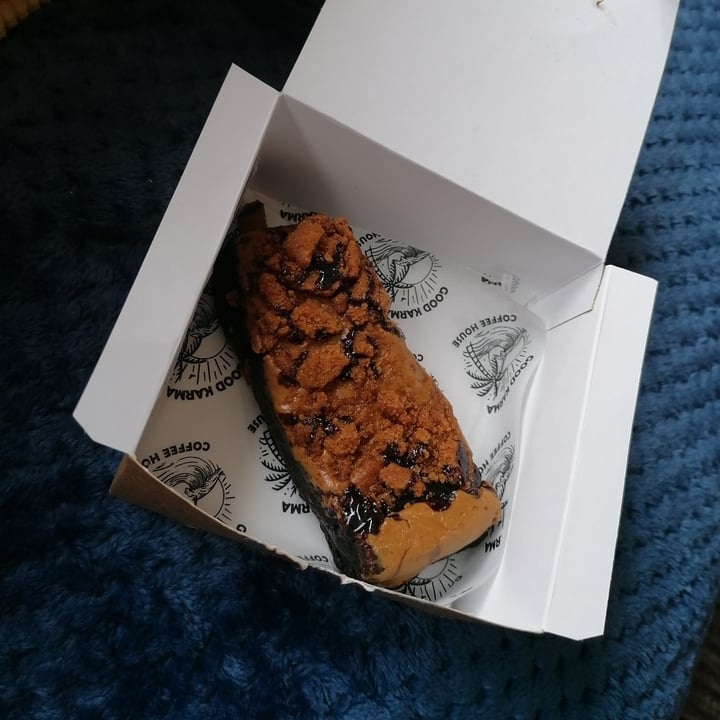 review photo of Good Karma Coffee House Vegan Brownie Biscoff Pie shared by @louievarley on 15 Sep 2020 - review