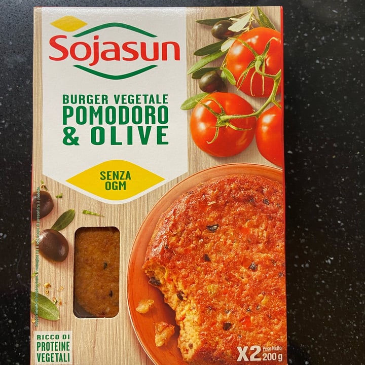 review photo of Sojasun Burger Vegetale Pomodoro & Olive shared by @alicelaurano on 15 Nov 2021 - review