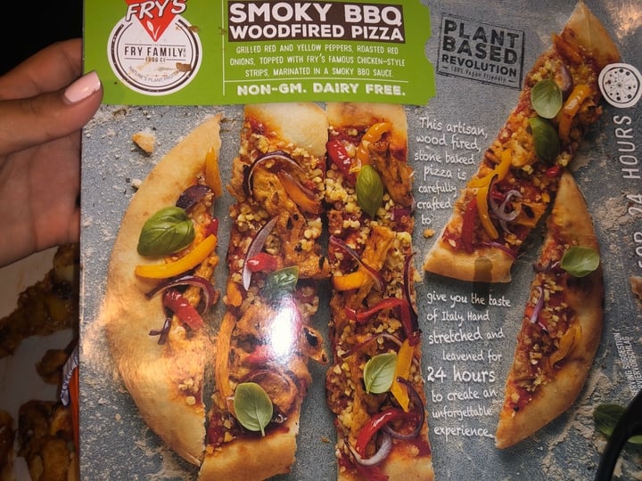 photo of Fry's Family Food Smoky BBQ Wood Fired Pizza shared by @marchesivegan on  09 Jan 2020 - review