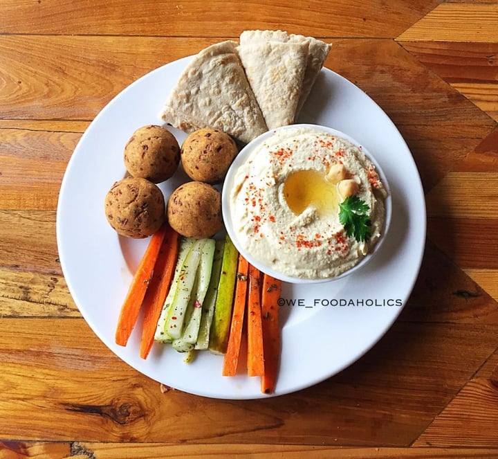 photo of The Tea Room Alaya Pita Bread With Humus shared by @hisiddharths on  27 Feb 2020 - review