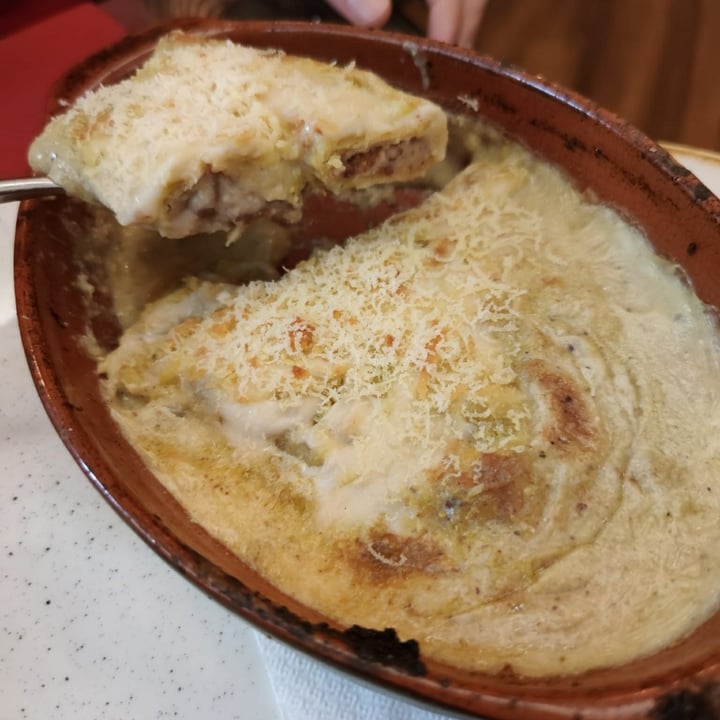 photo of Rifugio Romano Cannelloni shared by @giulibv on  05 Apr 2021 - review