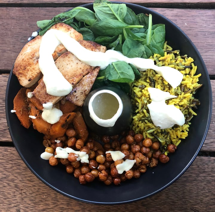 review photo of Southern Cross Garden Bar Restaurant Buddha bowl shared by @thegreenveganqueen on 27 Mar 2018 - review