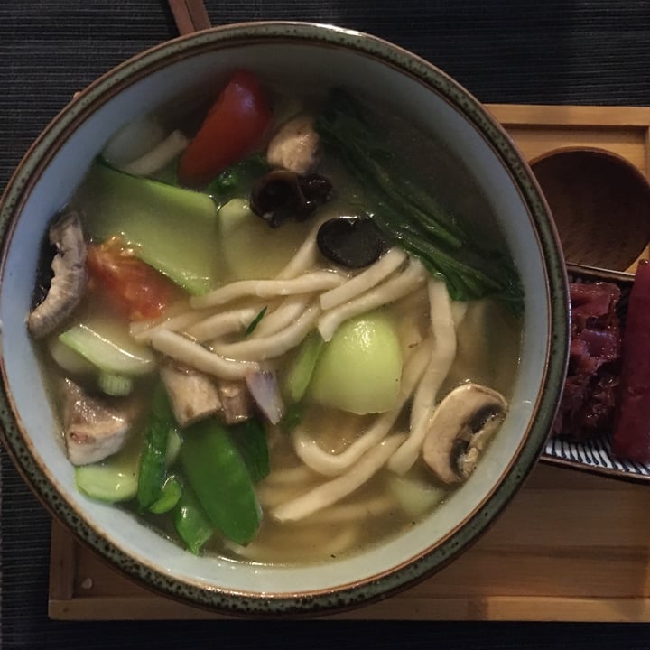 review photo of Küche 18 - Chinese Cuisine La Mien Suppentopf mit Gemüse shared by @julinda on 31 May 2020 - review