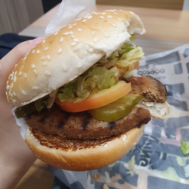 photo of Burger King Rebel Whopper (Sem Queijo E Sem Maionese) shared by @lauraparisi on  03 Aug 2021 - review