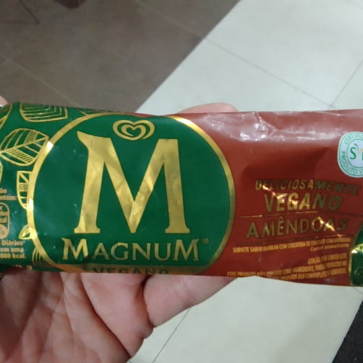 photo of Kibon  Magnum De Amêndoas shared by @claiton on  13 May 2022 - review