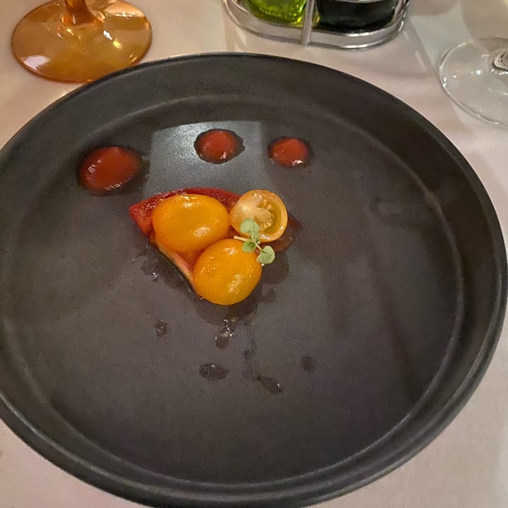 review photo of Café Des Artistes Uvas Con tomate Cherry shared by @adhara on 18 Sep 2022 - review