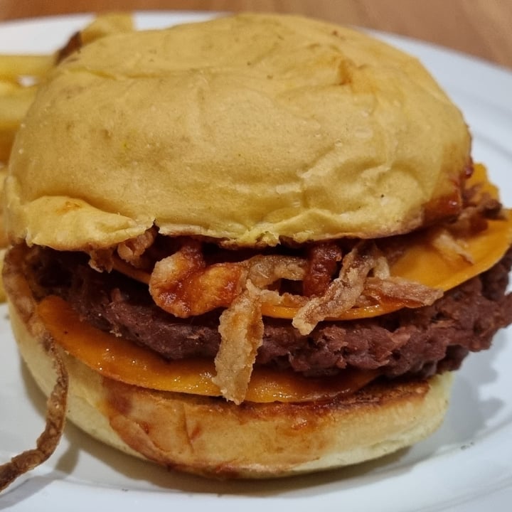 review photo of VEGAN FOX Hamburguesa Crispy shared by @beto71 on 24 Sep 2021 - review