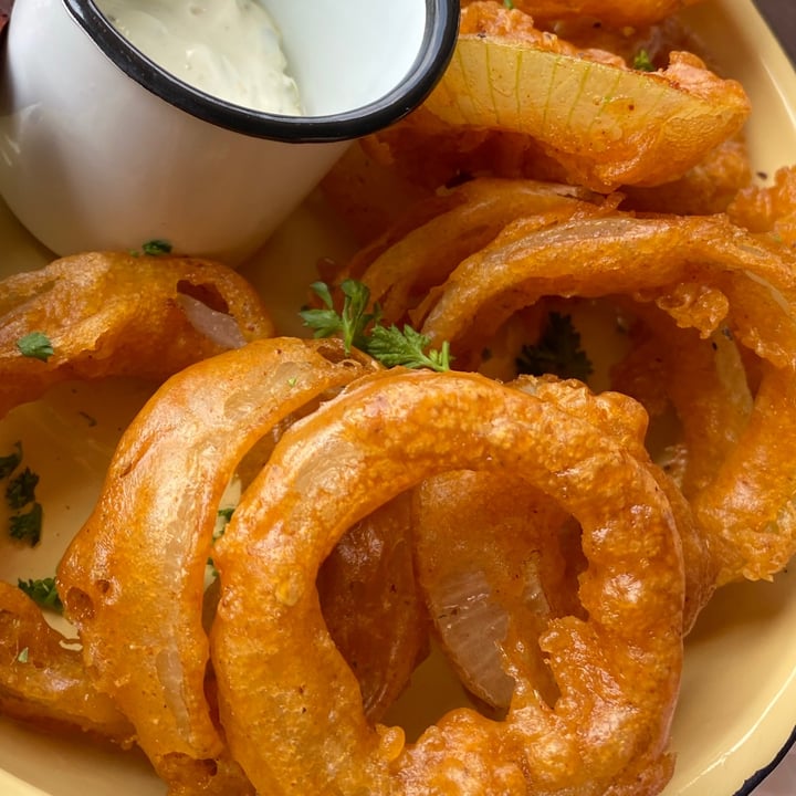 photo of Asher's Corner Cafe @ Ashers Farm Sanctuary Onion Rings shared by @kathrynsveganjourney on  28 Aug 2021 - review