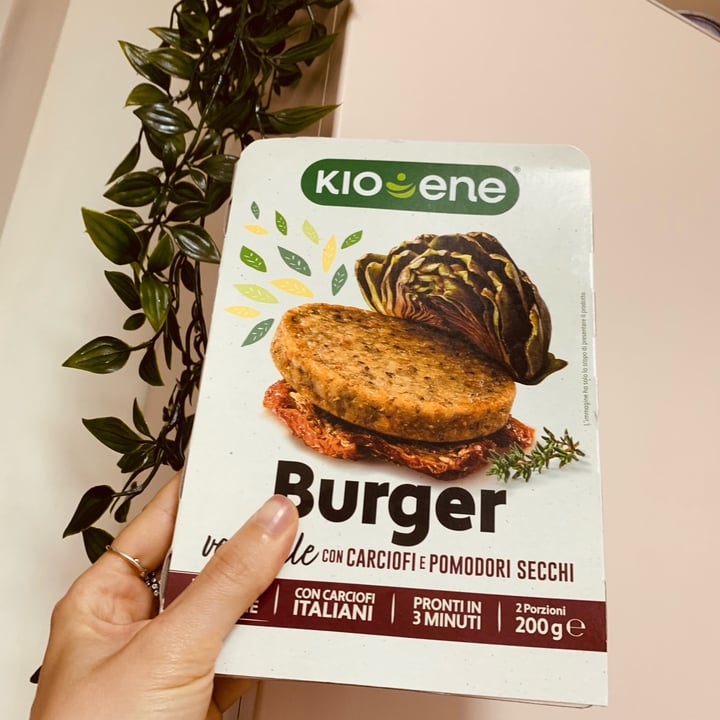 photo of Kioene Burger ai carciofi e pomodori secchi shared by @isabelbii on  12 Jan 2022 - review
