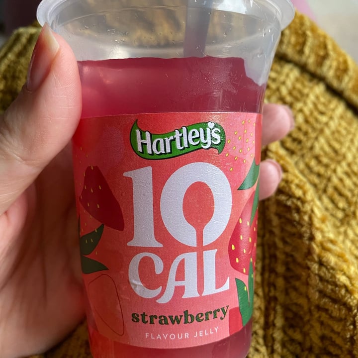 photo of Hartley’s 10 Cal Strawberry Jelly Pot shared by @melmoon90 on  20 May 2021 - review