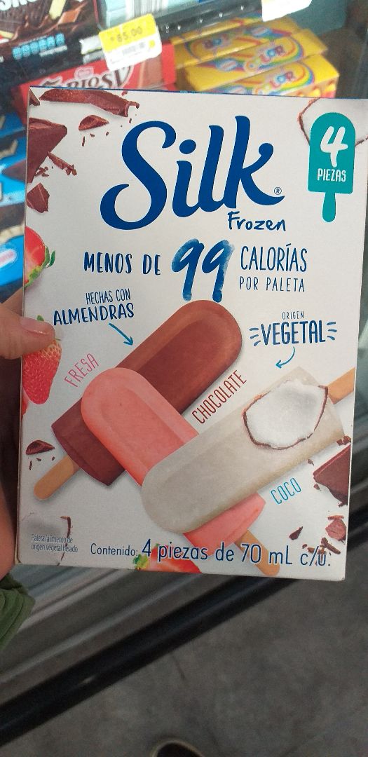 photo of Silk Frozen Paletas 4 Piezas shared by @areliruiz on  09 Dec 2019 - review