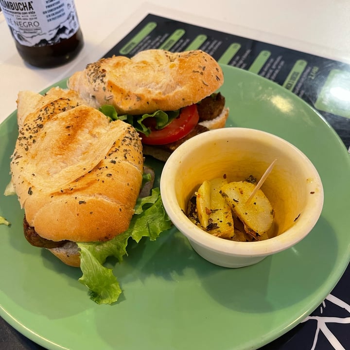 photo of Poderosa Restaurante Vegano Choripan shared by @fabioladaz1 on  11 Jan 2022 - review