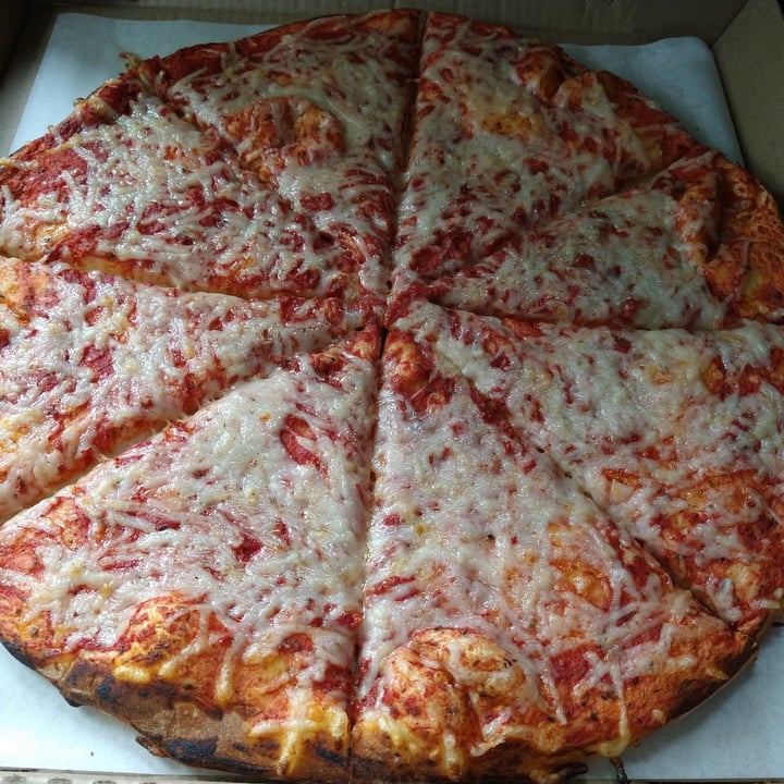 photo of Allentown Pizza Vegan Cheese shared by @brianpyz on  20 Dec 2021 - review