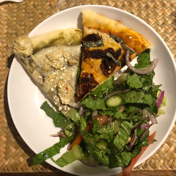 photo of Gardeno Plant Based Pizza shared by @isabelinzunzaa on  09 Jul 2021 - review