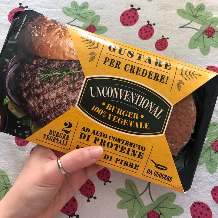 review photo of Unconventional Burger Vegetale Classico - Classic Burger shared by @ameryse on 15 May 2022 - review