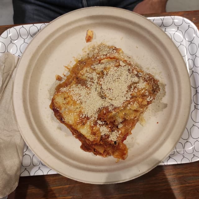 Foto do prato “Lasagna Al Ragù Di Seitan”