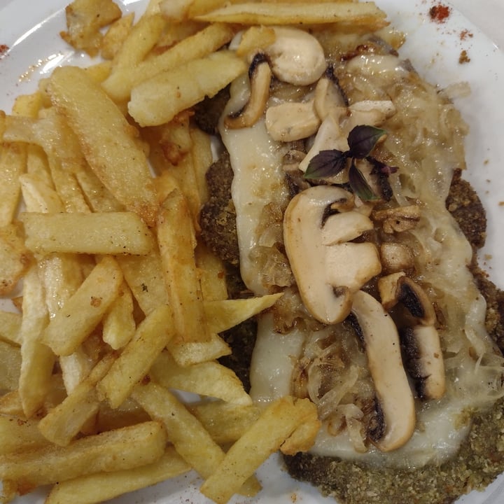 photo of El patio vegan Milanesa campestre shared by @dana1922 on  13 Apr 2022 - review