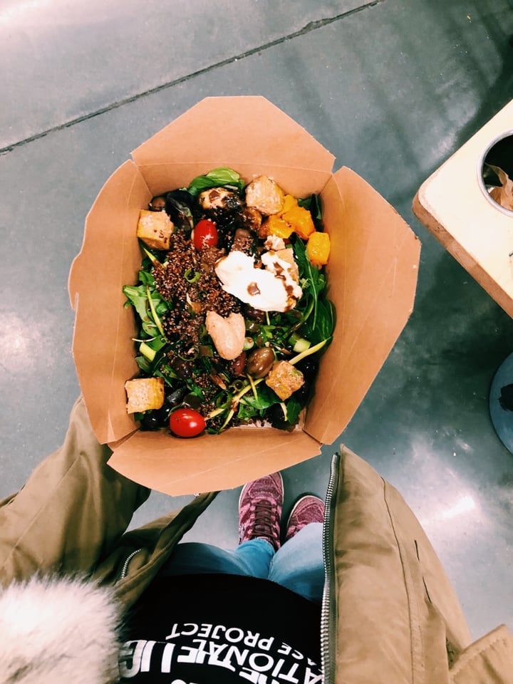 photo of Whole Foods Market Ensalada por peso shared by @sofiaarzola on  22 Jan 2020 - review