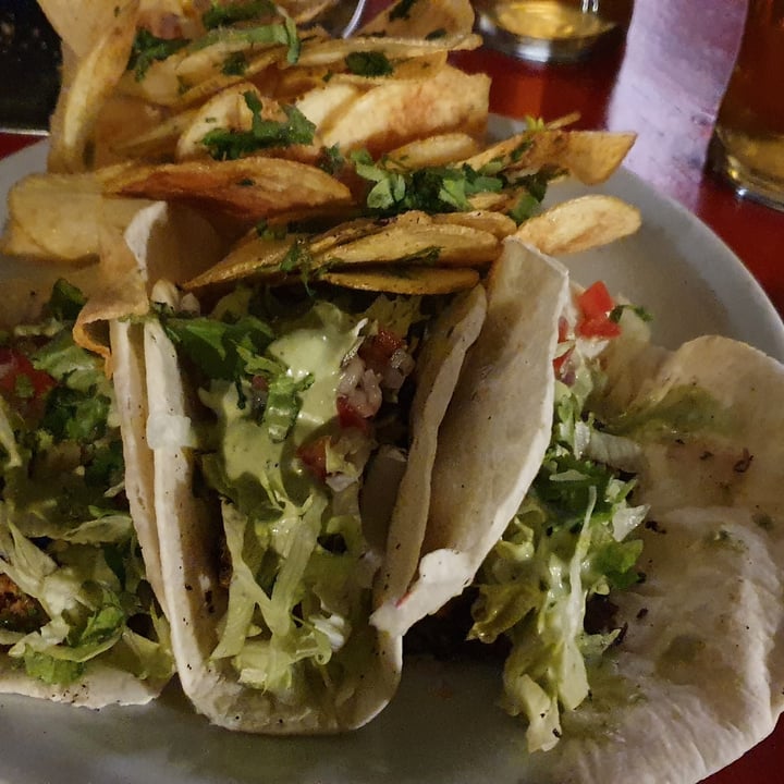 review photo of El Banco Rojo Tacos veganos shared by @cintiabowie on 26 Dec 2022 - review