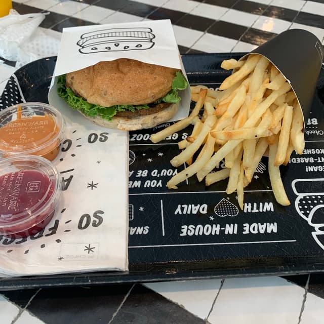 Foto del piatto “The Guac Burger”