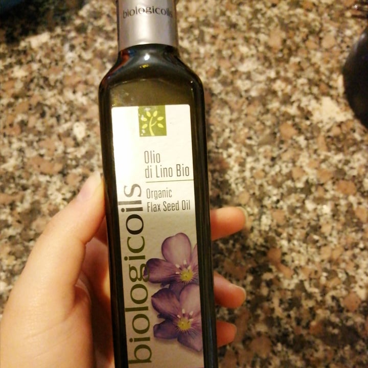 photo of Biologicoils Olio di semi di lino shared by @benros97 on  10 Mar 2022 - review