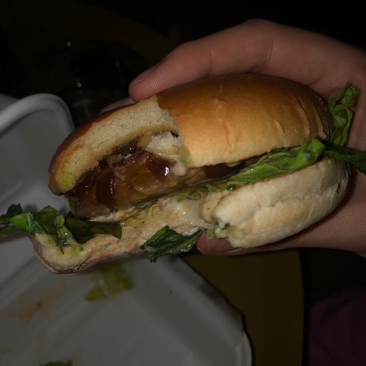photo of Trusty Buck's Trusty Buck's Burger shared by @brandonthefruit on  29 Mar 2021 - review