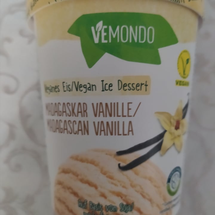 review photo of Vemondo vegan ice cream vanilla shared by @spegor on 23 Aug 2022 - review