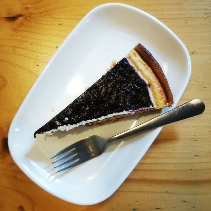 photo of Chiccoteca Pesaro cheesecake shared by @veganvicky on  09 Oct 2022 - review