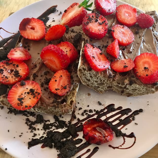 Photo du plat “Torrada De Crema De Choco E Amorodos”