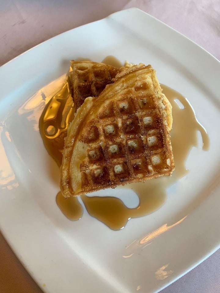 photo of Well Dressed Salad Bar Waffles shared by @paloma on  07 Aug 2019 - review