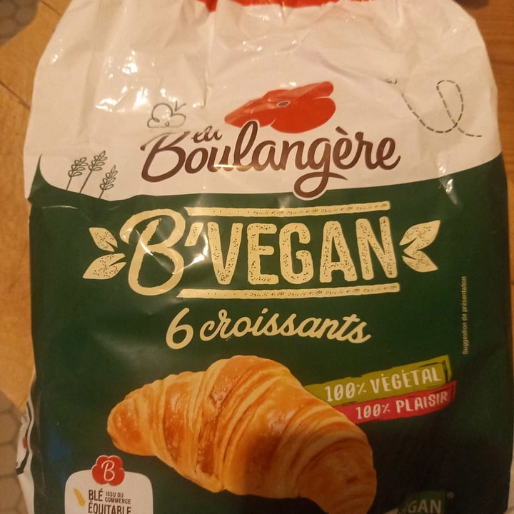photo of La Boulangère 6 Croissants Vegan shared by @ellenc on  12 Dec 2021 - review