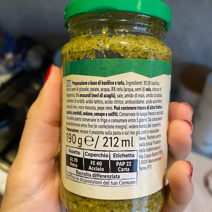 photo of Vemondo Pesto Vegan al Basilico con Tofu shared by @raivlys on  10 Jan 2022 - review