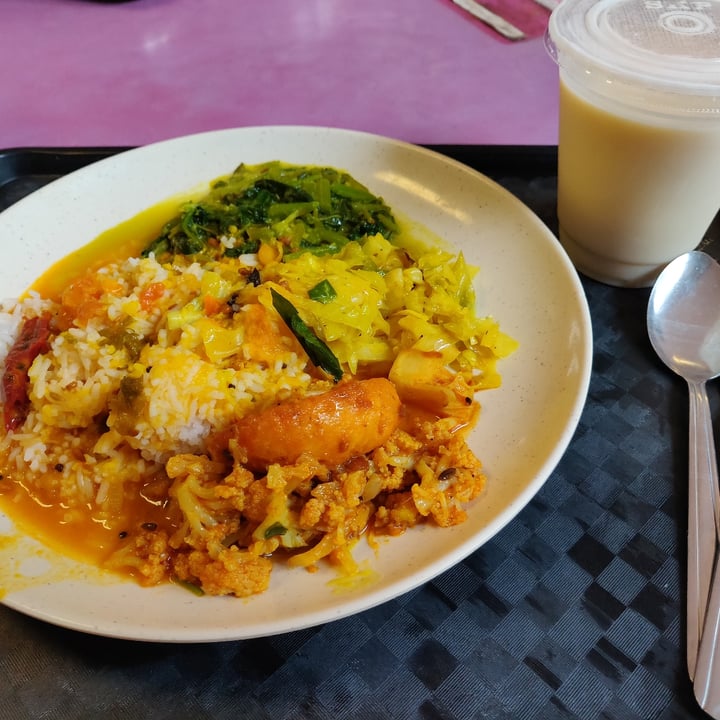 review photo of NUS Science Canteen (Frontier Phase 1) Rice with Vegetables (Indian stall) shared by @amritha99 on 07 Jan 2021 - review
