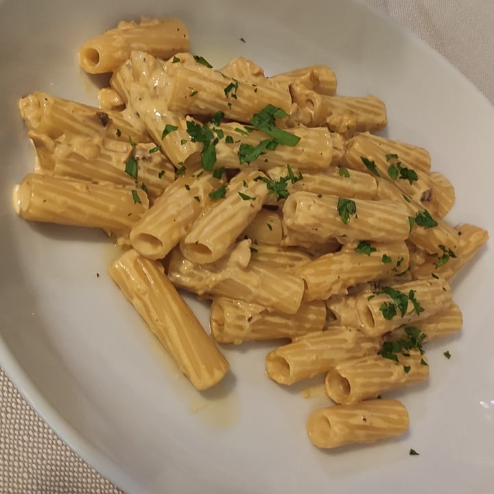 review photo of Mezzaluna Carbonara shared by @coretta on 14 Jul 2022 - review